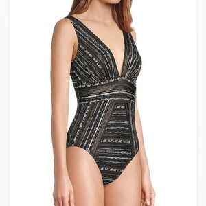 Miraclesuit -Women’s Black & gold One Piece swimsuit Cypher Odyssey striped SZ 8